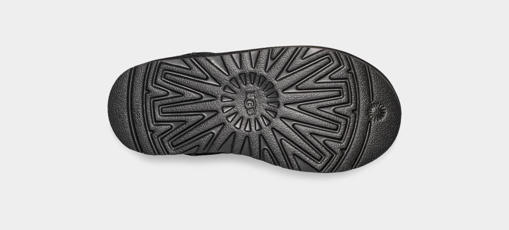 1675C0B4-93D1-696B-CC9B-4F40E22330C1