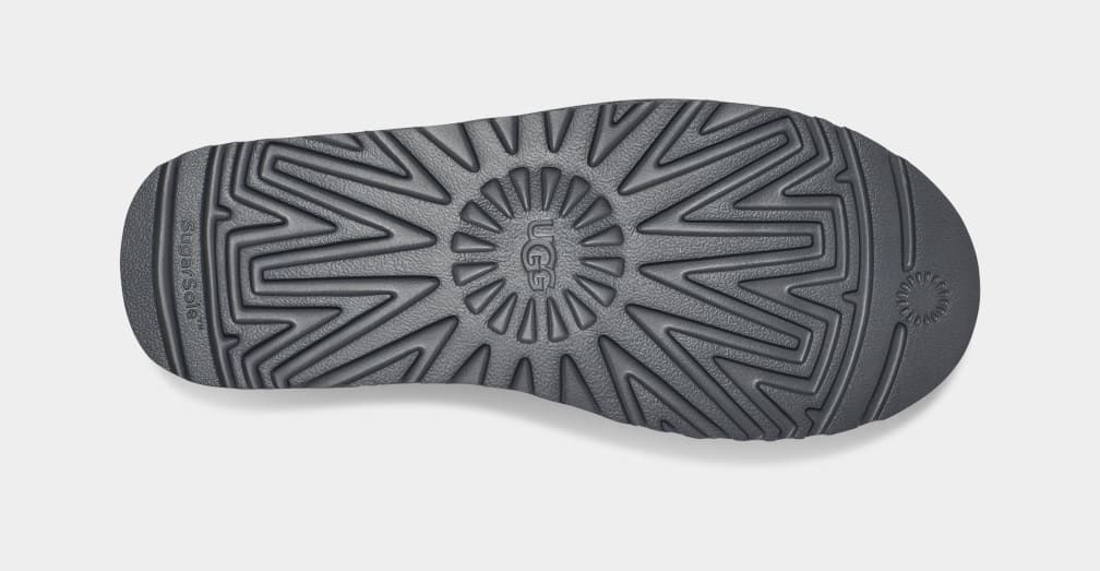 4C01CEE4-A5E6-FC8A-22C5-C81769046C43