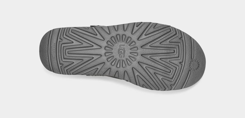 5370EF2A-CA9F-2C30-9372-3657DB6B93D2