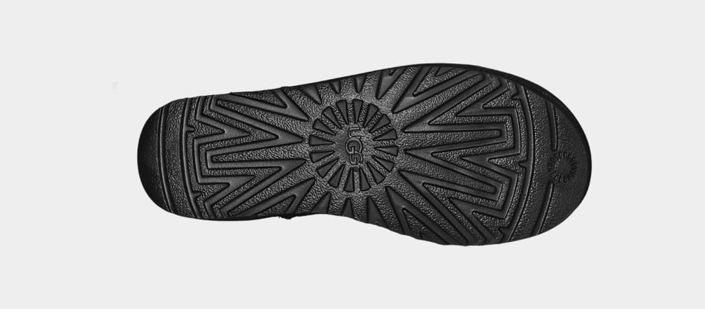 53D56717-A44D-903B-FFC0-E9EE25C8EC54