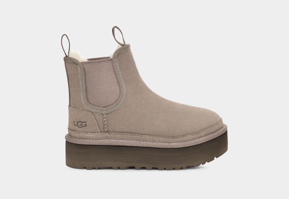 5C2A9121-0468-9A34-85AE-CBBEAB1E1D09