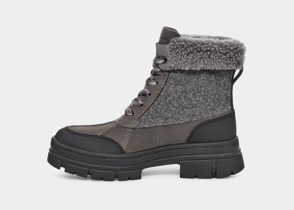 94DB6604-908E-E3CA-8974-8636B0C31817