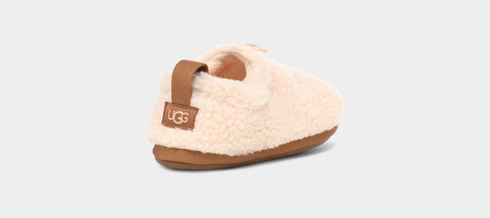 AD7F1473-B94E-08B9-9BD7-CB28E91ED95B