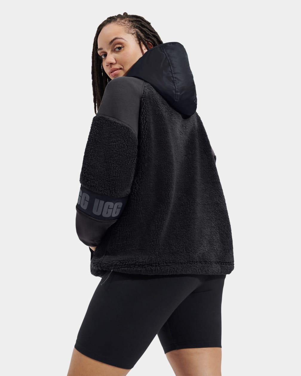 B53A1AEE-3EA3-8702-812E-186A6F0C4862