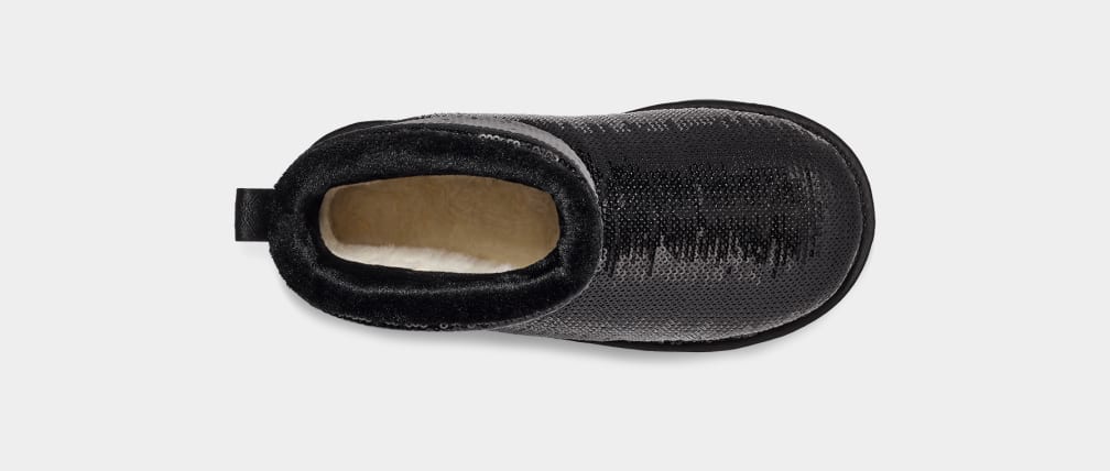 CB558677-968F-8660-194B-170D0FA655FB