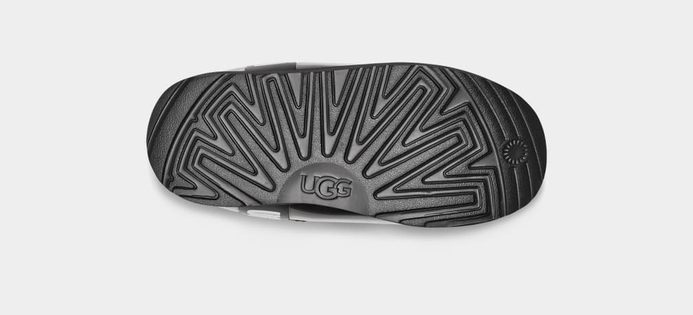 D472637A-AB70-659A-74CA-3E24BA6537D3