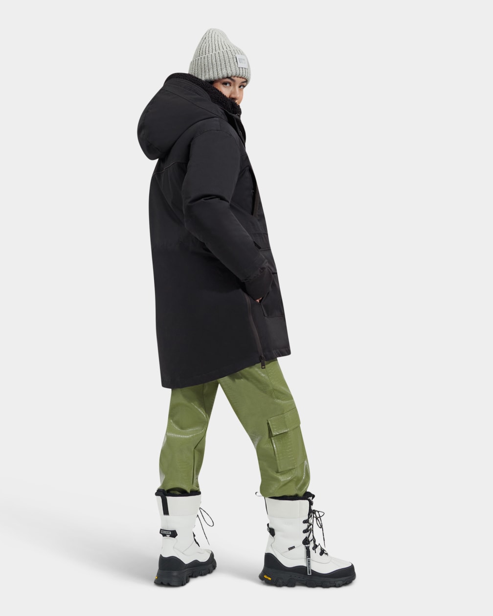 D690B19A-1368-CD64-76B3-0AD945F408F8