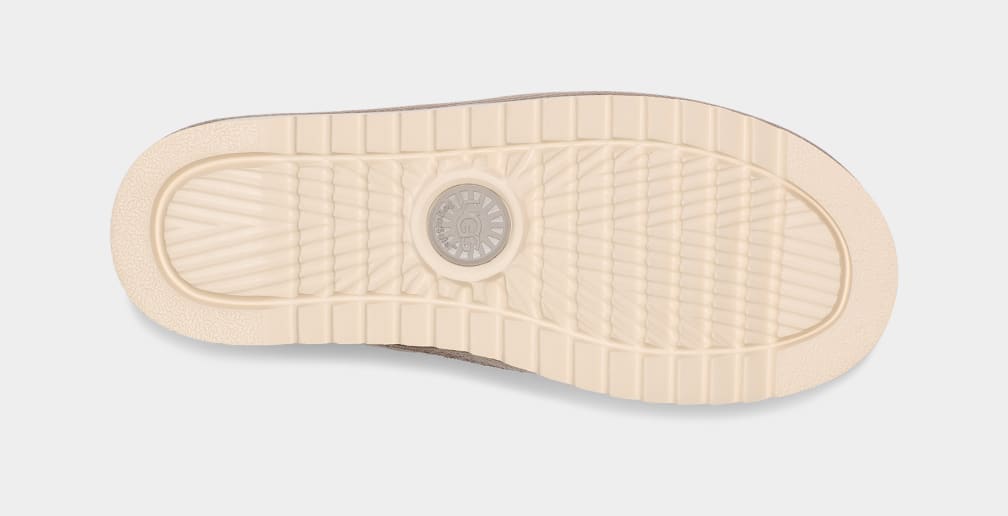 DC9B9E33-8615-68C1-F656-AC4ED69699BE