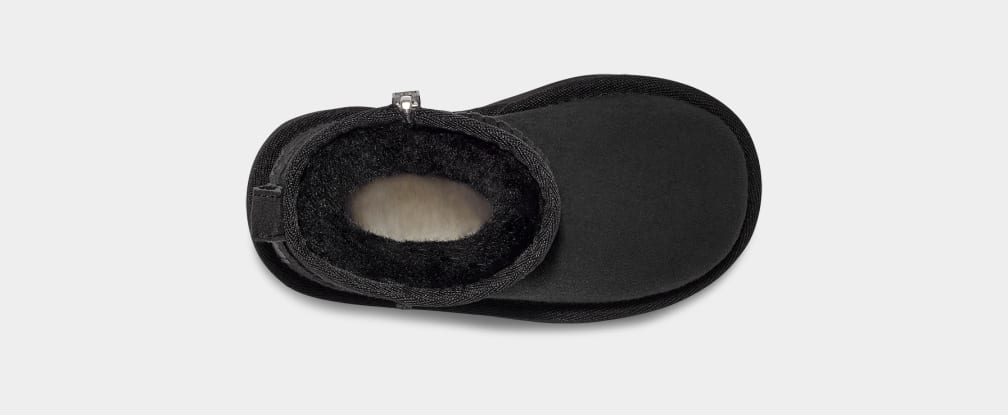 E4B79346-5E7C-7B83-D006-01F428EA4E9B