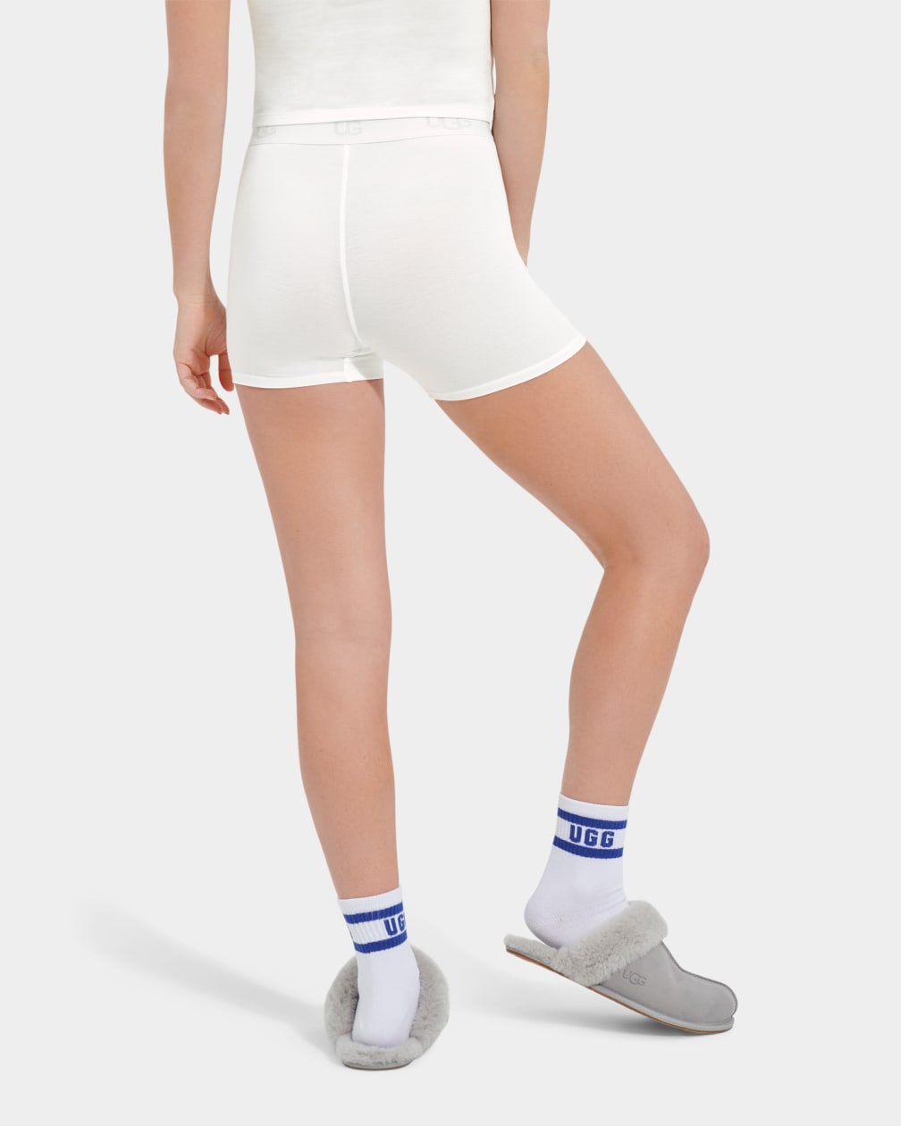 F9A6FF72-F242-FDA4-9023-1F7C262C79A7